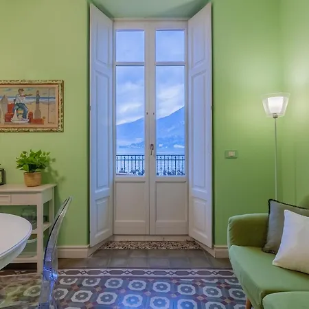 アパート La Terrazza Cavour By Wonderful Italy ベッラージョ