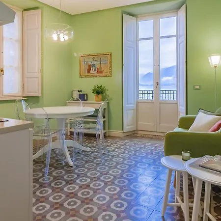 La Terrazza Cavour By Wonderful Italy アパート